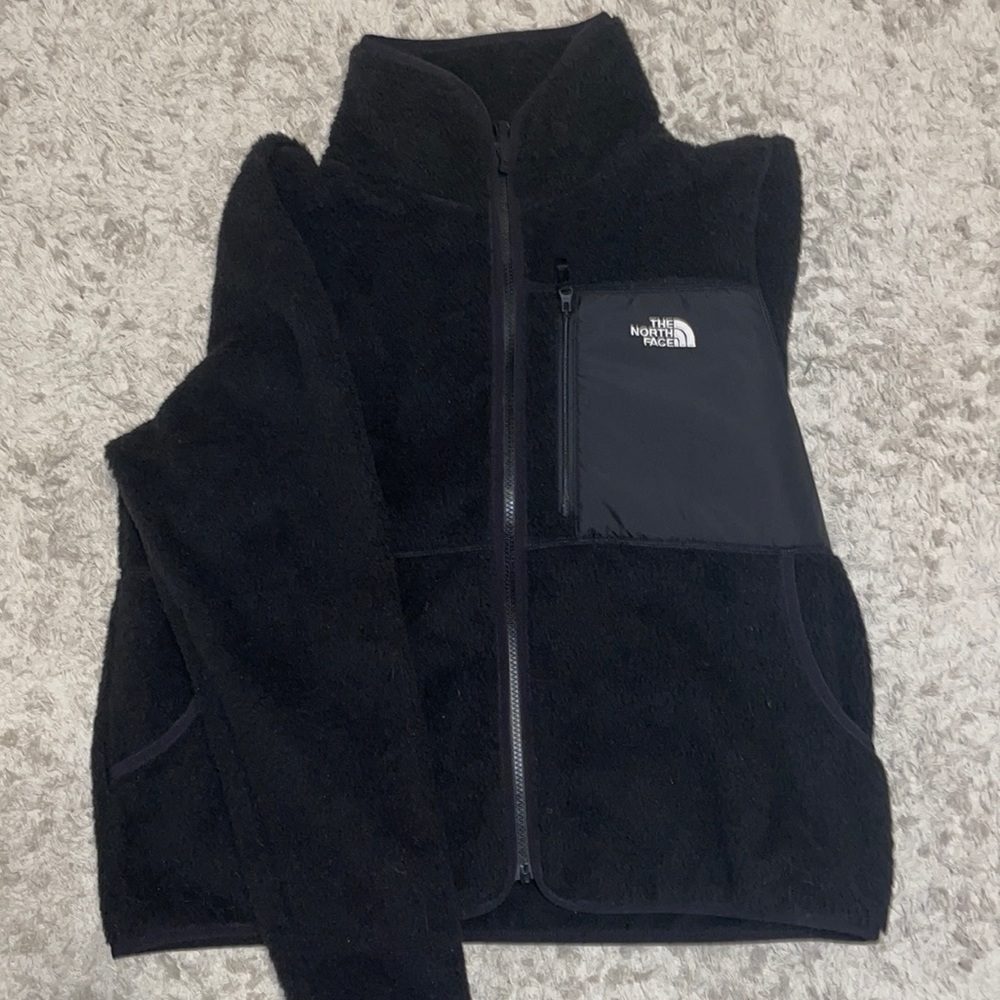 *Brand New* Women’s North Face fleece zip up